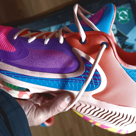 Nike zoom freak 4, size 12 multi colored - Picture 9 of 10